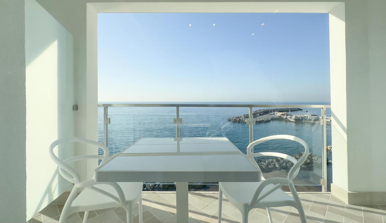 Hotel Giosue' A Mare Sorrento Мета Екстер'єр фото