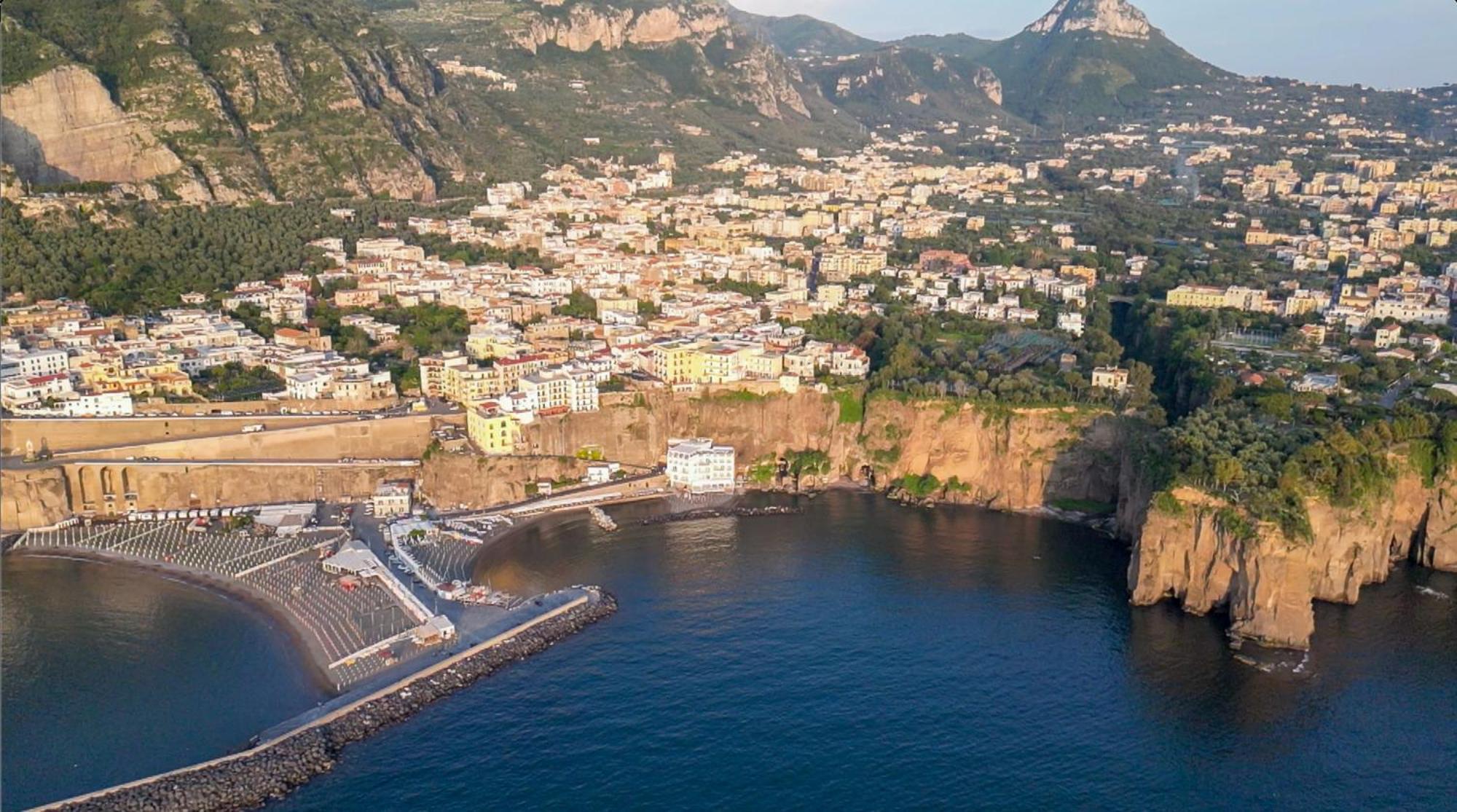 Hotel Giosue' A Mare Sorrento Мета Екстер'єр фото