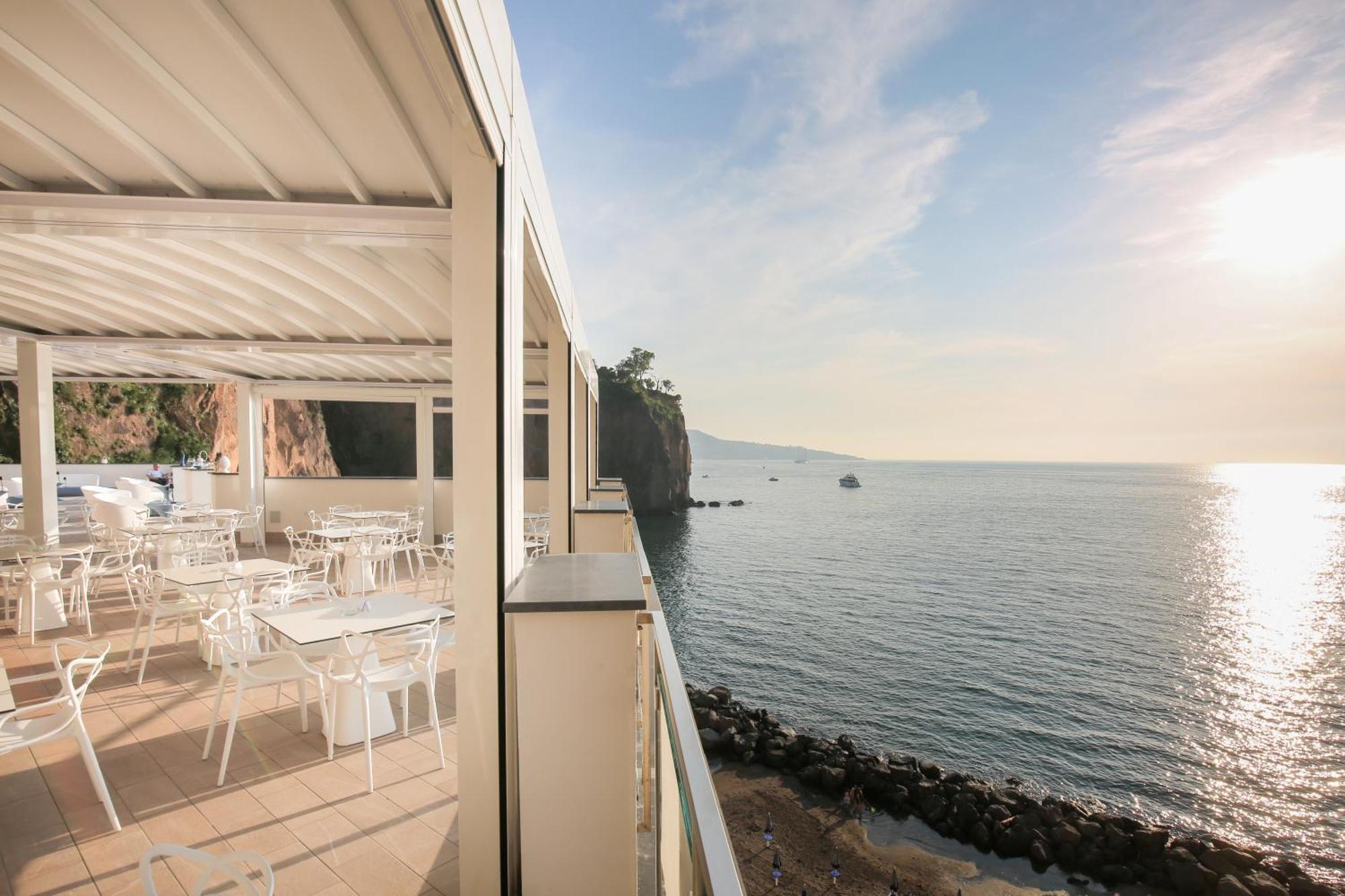 Hotel Giosue' A Mare Sorrento Мета Екстер'єр фото