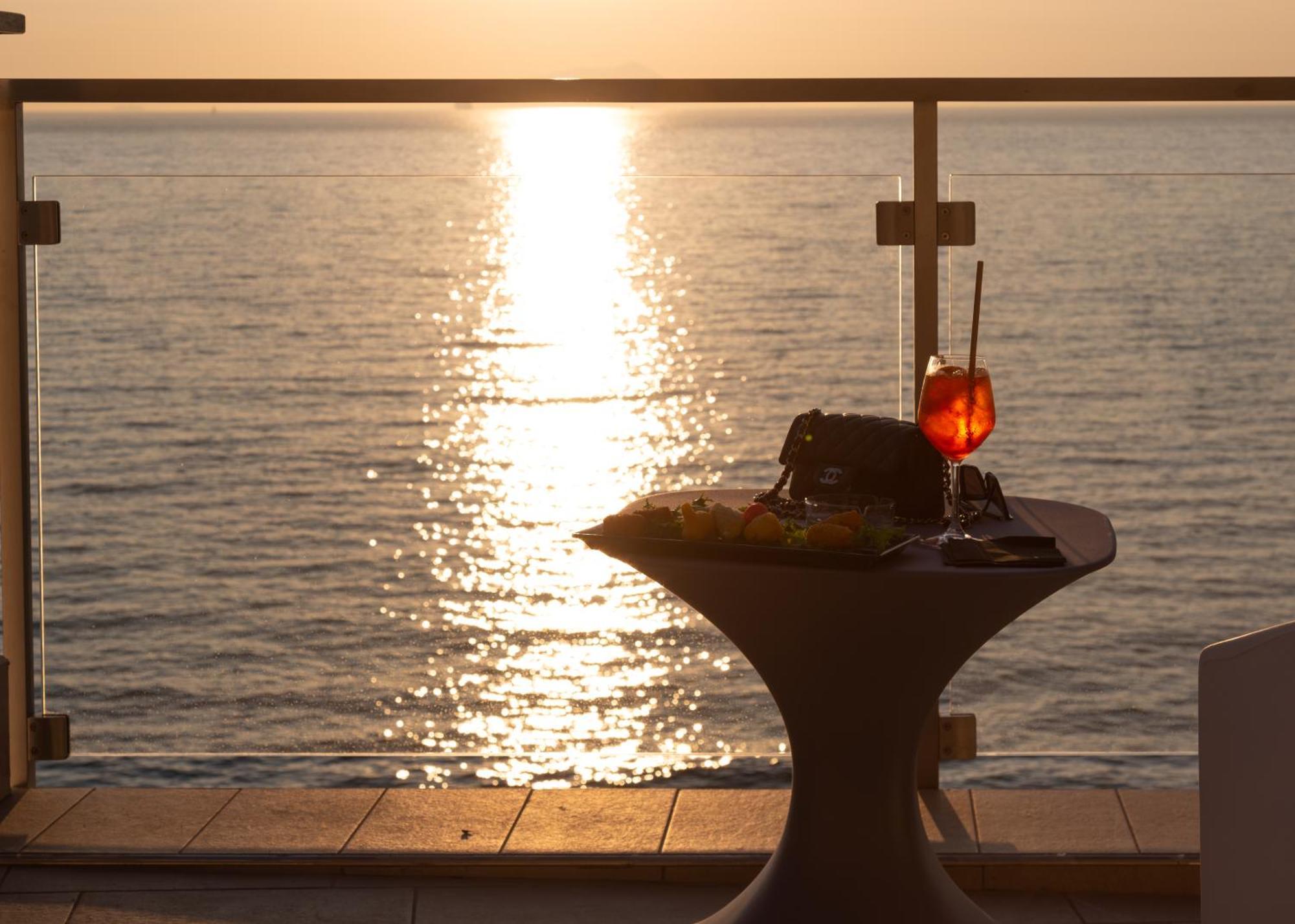 Hotel Giosue' A Mare Sorrento Мета Екстер'єр фото